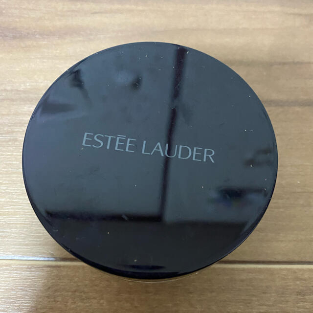 Estee Lauder(エスティローダー)のEsteeLauderパウダー コスメ/美容のベースメイク/化粧品(フェイスパウダー)の商品写真