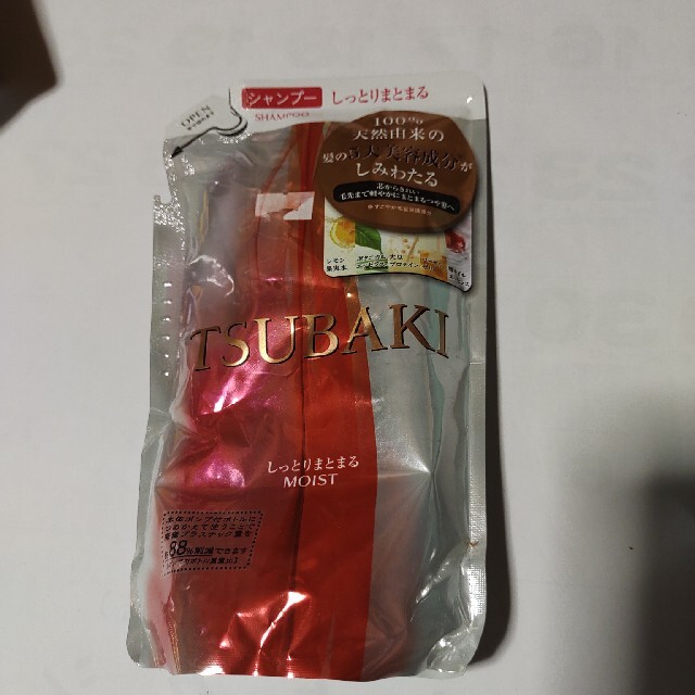 ツバキ(TSUBAKI) しっとりまとまるシャンプー 詰替(330ml) コスメ/美容のヘアケア/スタイリング(シャンプー)の商品写真