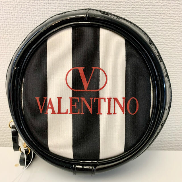 VALENTINO(ヴァレンティノ)のVALENTINO ヴァレンチノ ストライプレザー丸型化粧ポーチ 小物入れ レディースのファッション小物(ポーチ)の商品写真