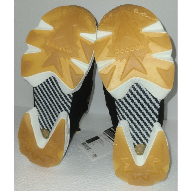 Disney(ディズニー)の【新品未使用】Reebok ✕ Disney 【23cm】 レディースの靴/シューズ(スニーカー)の商品写真