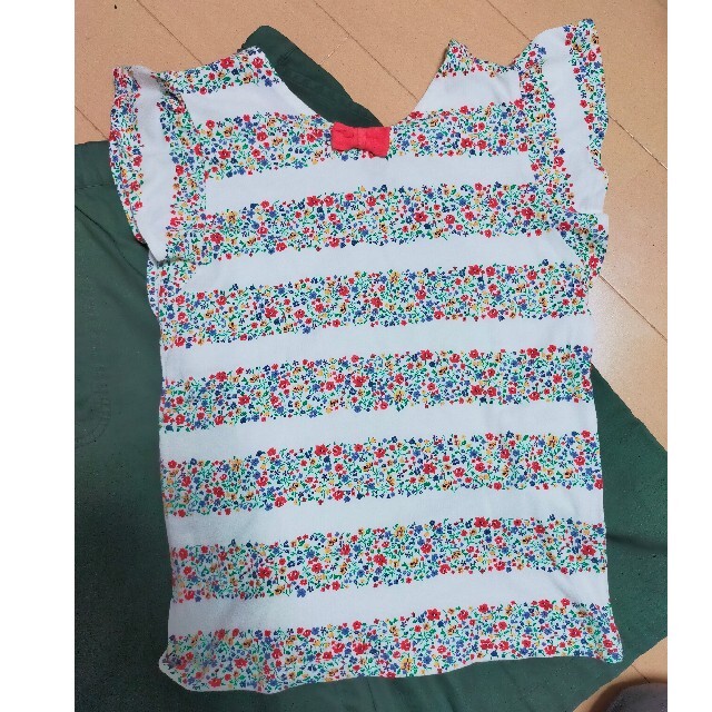 UNIQLO(ユニクロ)のTシャツ＆ワイドパンツセット　140cm キッズ/ベビー/マタニティのキッズ服女の子用(90cm~)(Tシャツ/カットソー)の商品写真