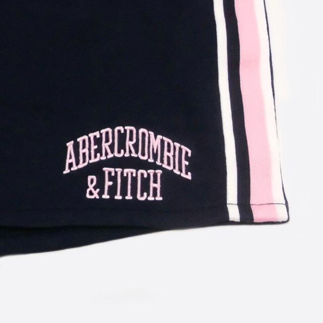 Abercrombie&Fitch(アバクロンビーアンドフィッチ)の★新品★アバクロンビー&フィッチ★スウェットショートパンツ (Navy/M) レディースのパンツ(ショートパンツ)の商品写真