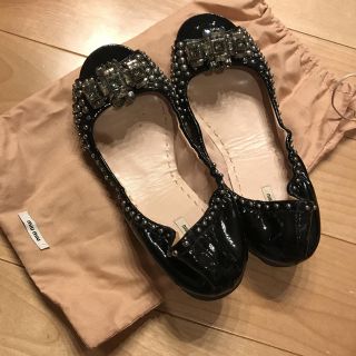 ミュウミュウ(miumiu)のmiumiu(バレエシューズ)