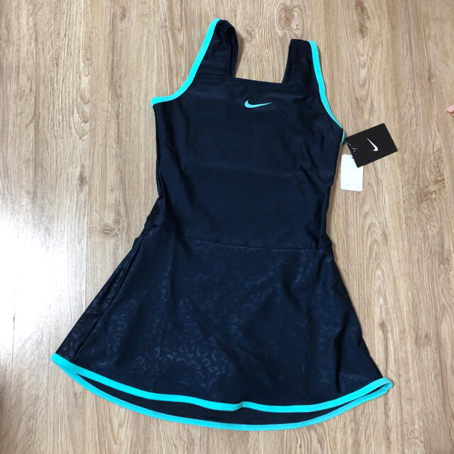 NIKE(ナイキ)のNIKE ナイキ　新品　ワンピース　ネイビー　スクール　170 競泳 キッズ/ベビー/マタニティのキッズ服女の子用(90cm~)(水着)の商品写真