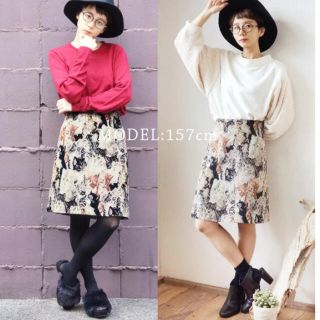 ダブルクローゼット(w closet)の09/04値下げ✨Wcloset 猫ゴブラン織台形スカート(ひざ丈スカート)