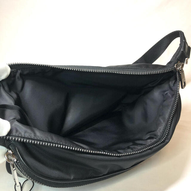 即納爆買い DOLCE&GABBANA BLACKの通販 by THE SHOP KOYS |ドルチェアンドガッバーナならラクマ - Dolce&Gabbana ロゴ ベルトバッグ D&G 定番爆買い