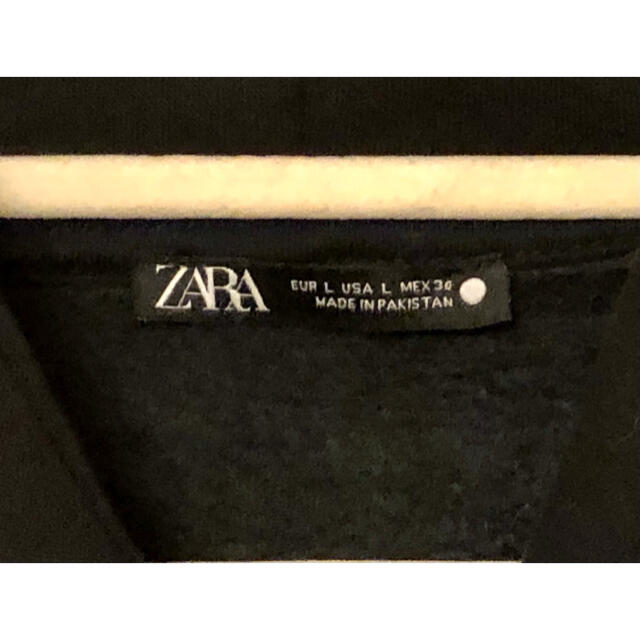 ZARA(ザラ)のZARA  パーカー　サイズＬ レディースのトップス(パーカー)の商品写真