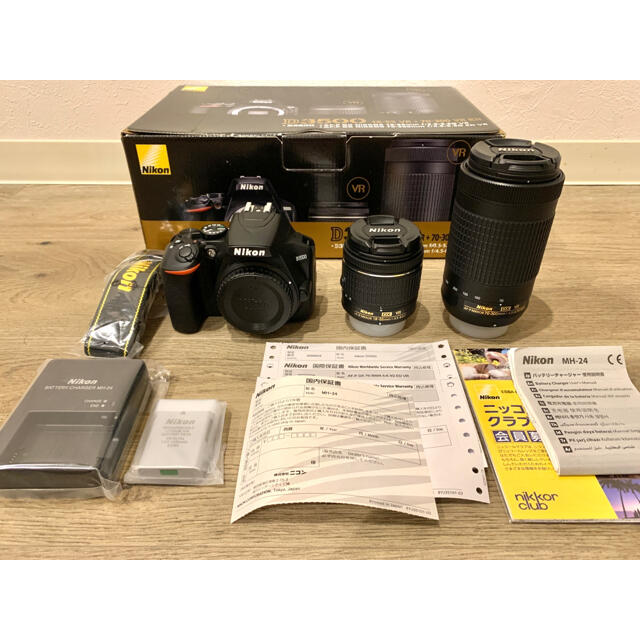 Nikonデジタル一眼レフカメラ D3500 ダブルズームキット D3500WZ