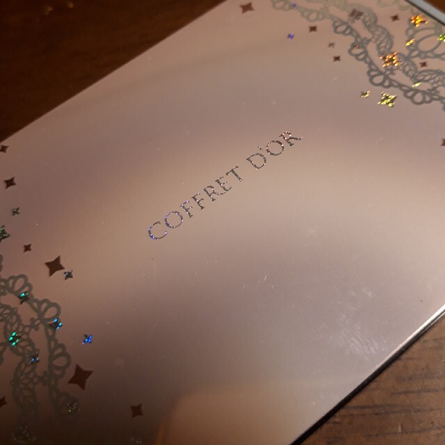 COFFRET D'OR(コフレドール)のCOFFRET DOR  コスメ/美容のベースメイク/化粧品(アイシャドウ)の商品写真