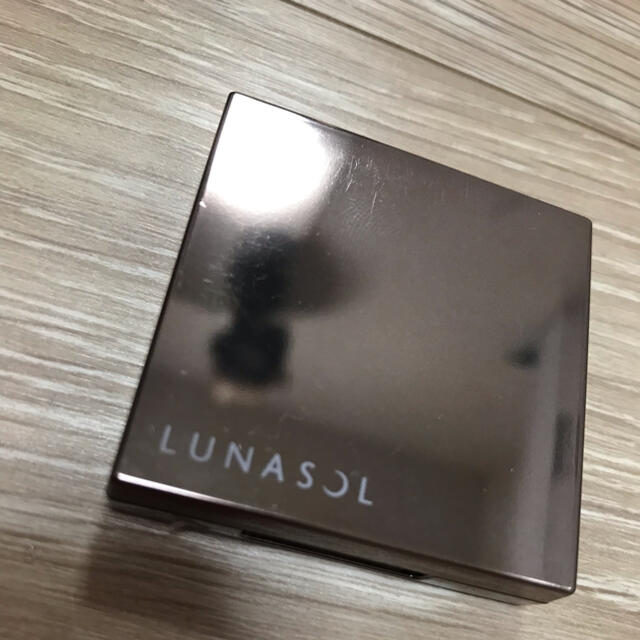 LUNASOL(ルナソル)のルナソル　アイリッドベース コスメ/美容のベースメイク/化粧品(化粧下地)の商品写真