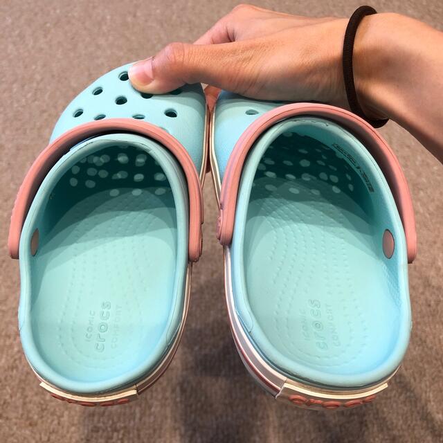 crocs(クロックス)のぶう様専用　クロックス　クロックバンド　アイスブルー c8 15.5cm キッズ/ベビー/マタニティのキッズ靴/シューズ(15cm~)(サンダル)の商品写真