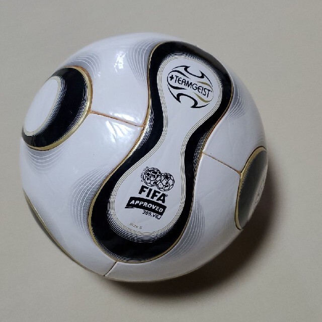 送料0円】 2006 W杯ドイツ 公式球 チームガイスト 5号 サッカーボール