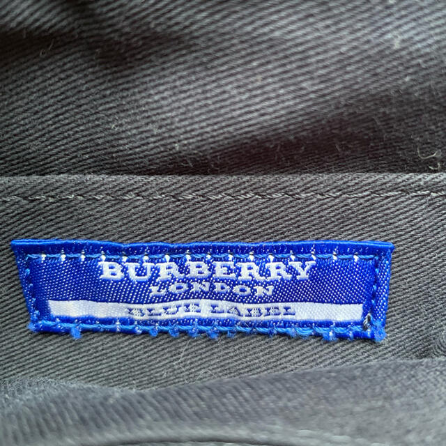 BURBERRY BLUE LABEL(バーバリーブルーレーベル)のBURBERRY BLUE LABEL キャンパス　トートバック レディースのバッグ(トートバッグ)の商品写真