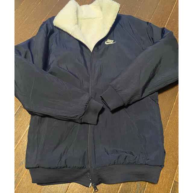 NIKE(ナイキ)の激安完売⭐️NIKEユニセックスフルジップスウッシュジャケットボアリバーシブル レディースのジャケット/アウター(ブルゾン)の商品写真