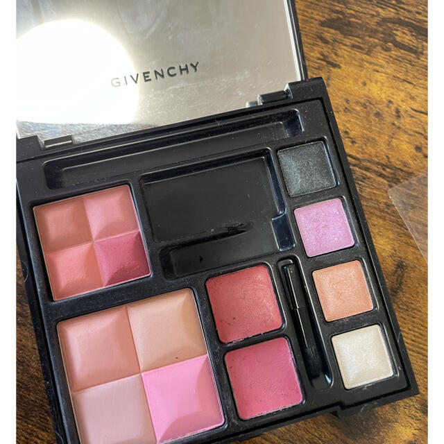 GIVENCHY(ジバンシィ)のGIVENCHY メイクパレット コスメ/美容のキット/セット(コフレ/メイクアップセット)の商品写真