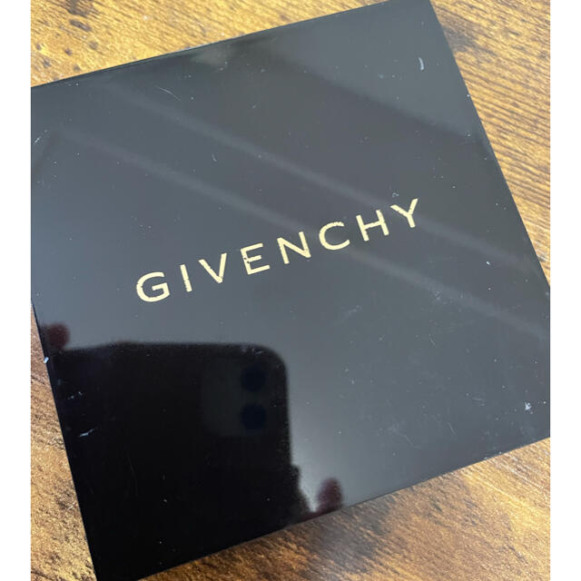 GIVENCHY(ジバンシィ)のGIVENCHY メイクパレット コスメ/美容のキット/セット(コフレ/メイクアップセット)の商品写真