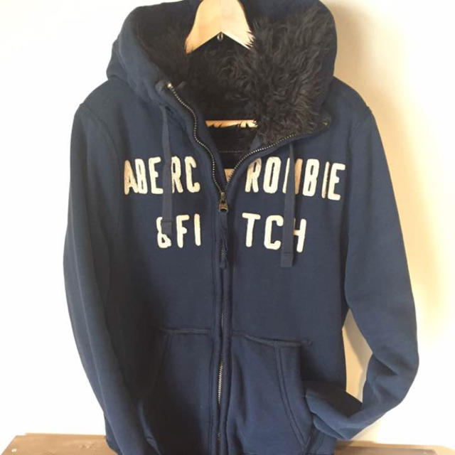 Abercrombie & Fitch  パーカー size  M