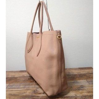 柔らかい miumiu 大きめトート | maximise.mu