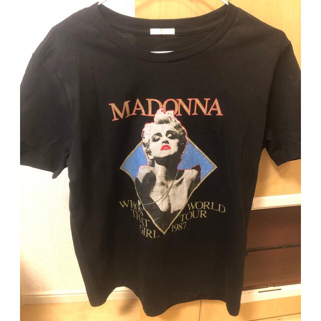 GU(ジーユー)のGU ジーユー MADONNA マドンナ 1987年ツアー Tシャツ Mサイズ レディースのトップス(Tシャツ(半袖/袖なし))の商品写真