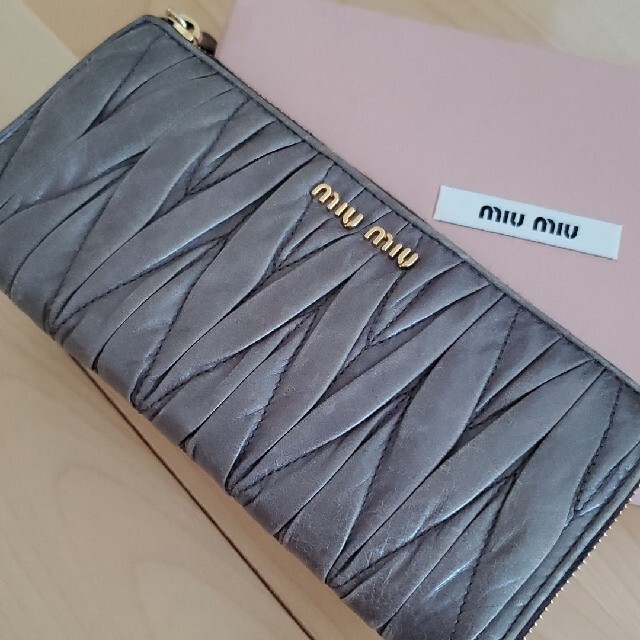 ミュウミュウ ☆ MIU MIU 長財布 - www.nigerianabii.org