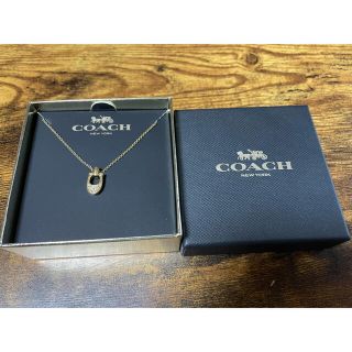 コーチ(COACH)のcoach ネックレス　cモチーフ(ネックレス)