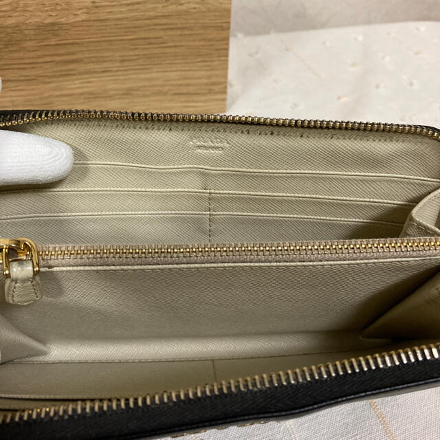 専用 PRADA ラウンド長財布 4