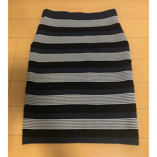 23区(ニジュウサンク)の23区 ニットタイトスカート レディースのスカート(ひざ丈スカート)の商品写真