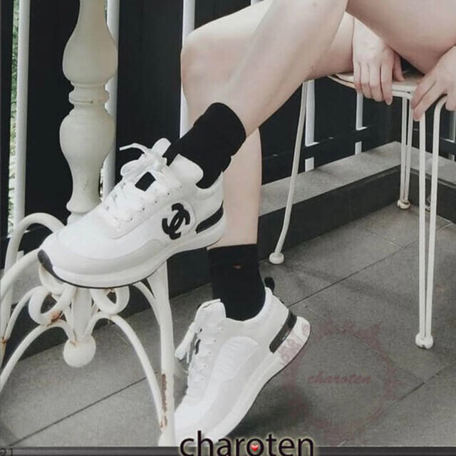 CHANEL スニーカー