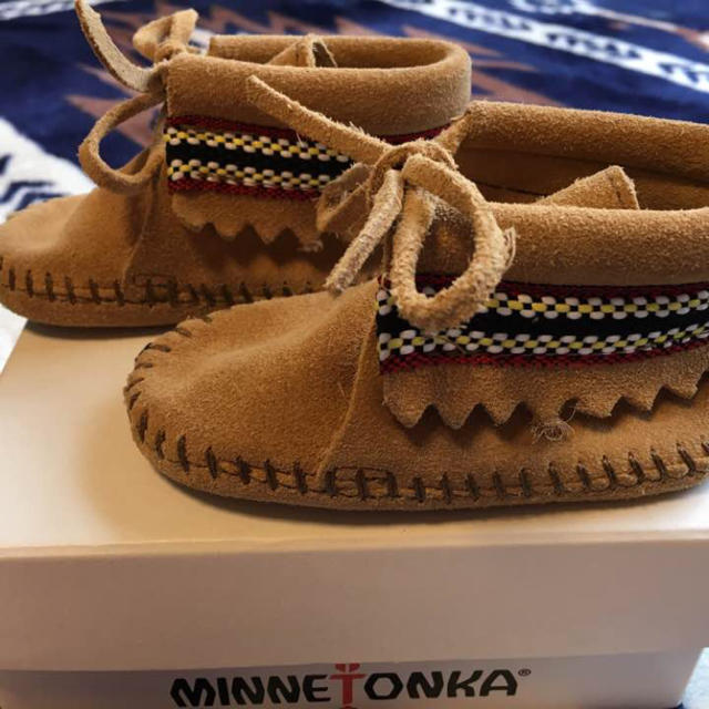 Minnetonka(ミネトンカ)の★あめさん専用★美品☆ミネトンカ ベビーブーツ キッズ/ベビー/マタニティのベビー靴/シューズ(~14cm)(ブーツ)の商品写真