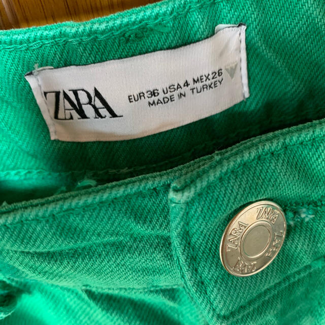 ZARA(ザラ)のワイドレッグデニムパンツ レディースのパンツ(デニム/ジーンズ)の商品写真