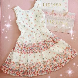 送料無料 非冷凍品同梱不可 LIZLISA 編み上げリボン 花 いちご