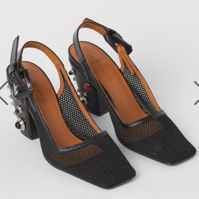 TOGA(トーガ)のTOGA × H&Mコラボ メッシュパンプス EUR39  新品未使用 レディースの靴/シューズ(ハイヒール/パンプス)の商品写真