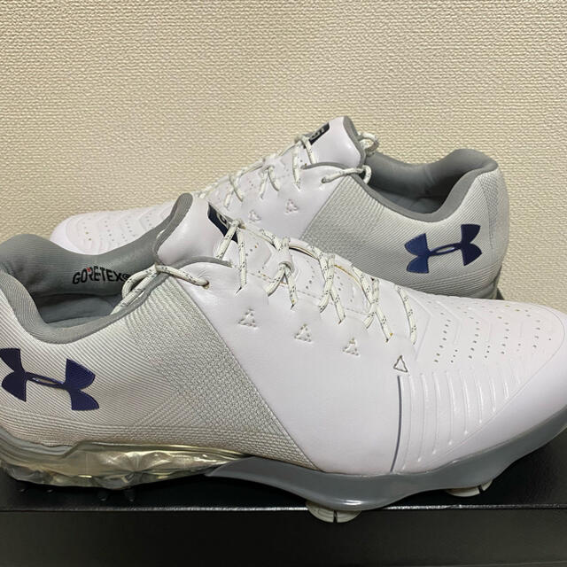 UNDER ARMOUR - 新品UNDERARMOURアンダーアーマーゴアテックス UNDER ARMOUR - 新品UNDERARMOURアンダーアーマーゴアテックス