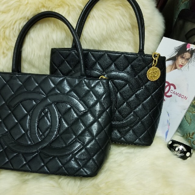 CHANEL(シャネル)のCHANELシャネル　復刻トートマトラッセ レディースのバッグ(トートバッグ)の商品写真