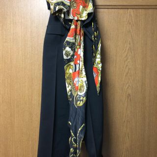 トーガ(TOGA)のTOGA h&m パンツ(サロペット/オーバーオール)