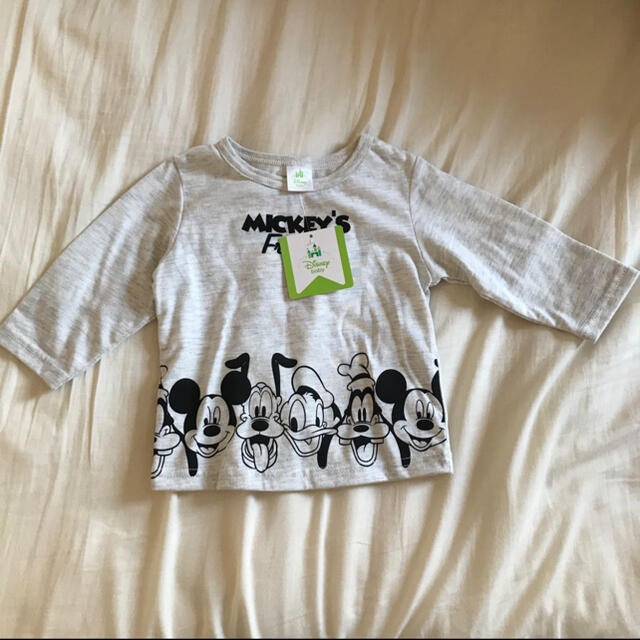 ディズニーTシャツ キッズ/ベビー/マタニティのベビー服(~85cm)(Ｔシャツ)の商品写真