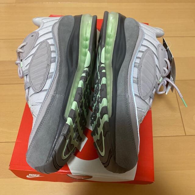 NIKE(ナイキ)の【未使用】AIRMAX98 フレッシュミント　28cm メンズの靴/シューズ(スニーカー)の商品写真