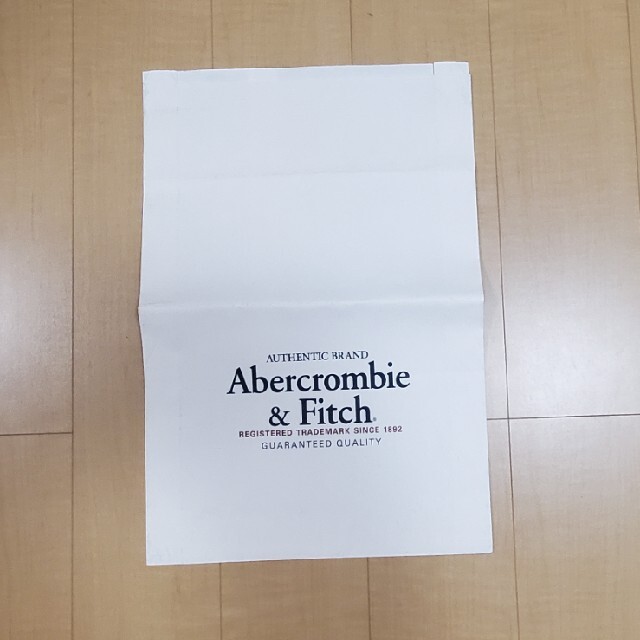 Abercrombie&Fitch(アバクロンビーアンドフィッチ)のアバクロの紙袋 メンズのメンズ その他(その他)の商品写真