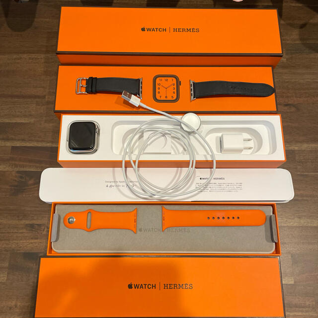 Hermes(エルメス)のApple Watch SERIES4 Hermès 44㎜ メンズの時計(腕時計(デジタル))の商品写真