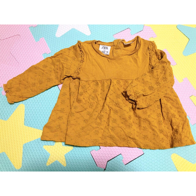 ZARA KIDS(ザラキッズ)のZARAキッズ　刺繍フリルチュニック キッズ/ベビー/マタニティのベビー服(~85cm)(シャツ/カットソー)の商品写真