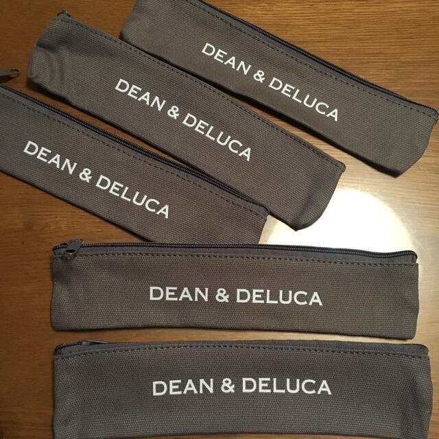 【DEAN&DELUCA】新品未使用 五個 カトラリーポーチ ペンケース インテリア/住まい/日用品のキッチン/食器(弁当用品)の商品写真