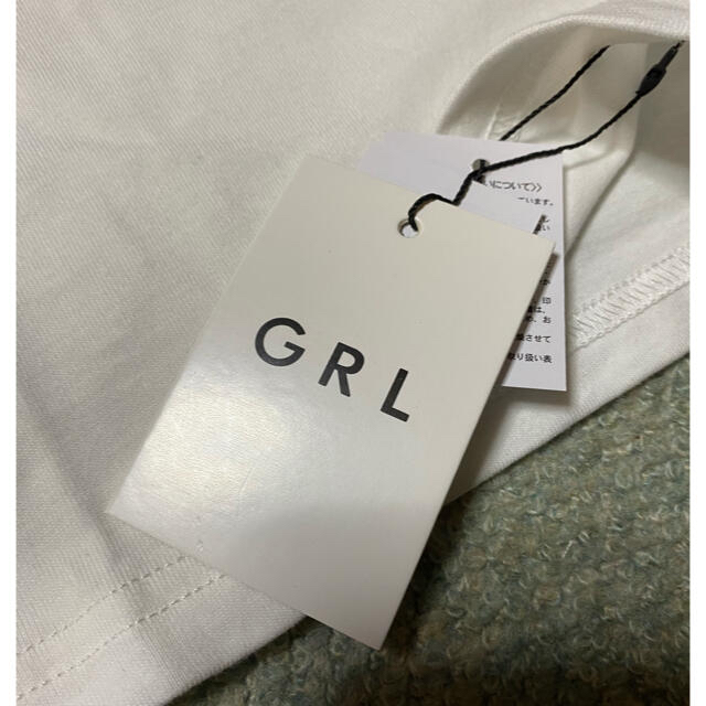GRL(グレイル)の*新品未使用　タグ付き★GRL グレイル　プリントロンT * レディースのトップス(Tシャツ(長袖/七分))の商品写真