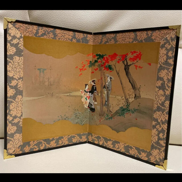 名画屏風　美人画　紅葉　ミニ エンタメ/ホビーの美術品/アンティーク(絵画/タペストリー)の商品写真