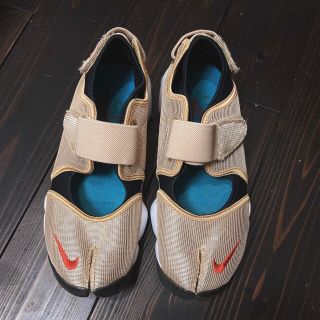 ナイキ(NIKE)のnike エアリフト　ゴールド(スニーカー)