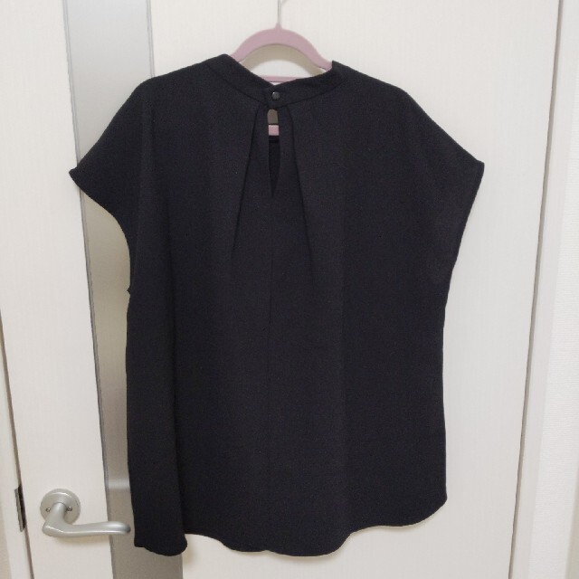 GU(ジーユー)の黒色ブラウス レディースのトップス(シャツ/ブラウス(半袖/袖なし))の商品写真