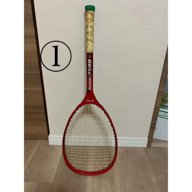 YONEX(ヨネックス)の伝説の赤ラケ2本（ヨネックス　ソフトテニスラケット） チケットのスポーツ(テニス)の商品写真