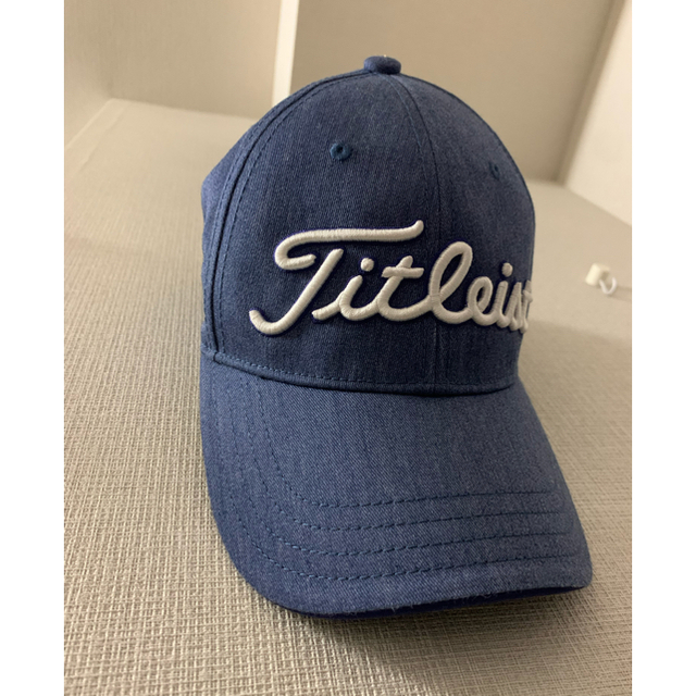 Titleist(タイトリスト)のゴルフ　タイトリスト　ネイビー　帽子 スポーツ/アウトドアのゴルフ(ウエア)の商品写真