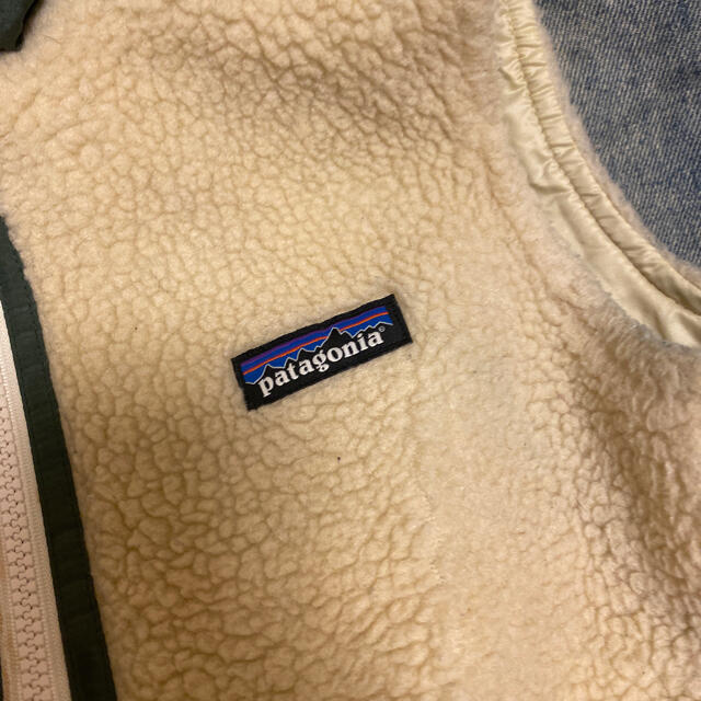 patagonia(パタゴニア)のpatagonia ベスト キッズ/ベビー/マタニティのキッズ服女の子用(90cm~)(ジャケット/上着)の商品写真