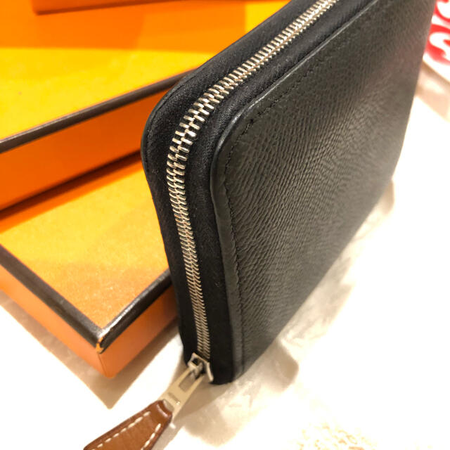 Hermes(エルメス)の美品！お箱付き！シルクイン コンパクト　エルメス アザップ  希少カラー黒♡  レディースのファッション小物(財布)の商品写真