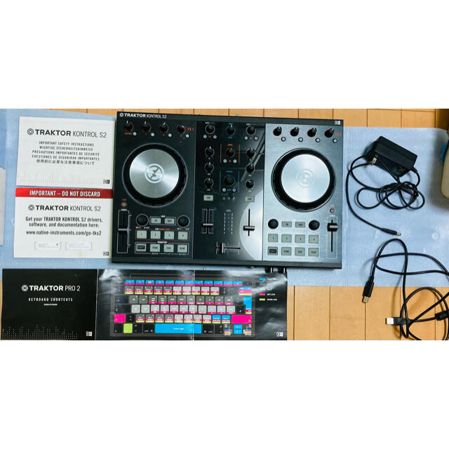 NATIVE INSTRUMENTS TRAKTOR KONTROLS2 MK2 楽器のDJ機器(DJコントローラー)の商品写真